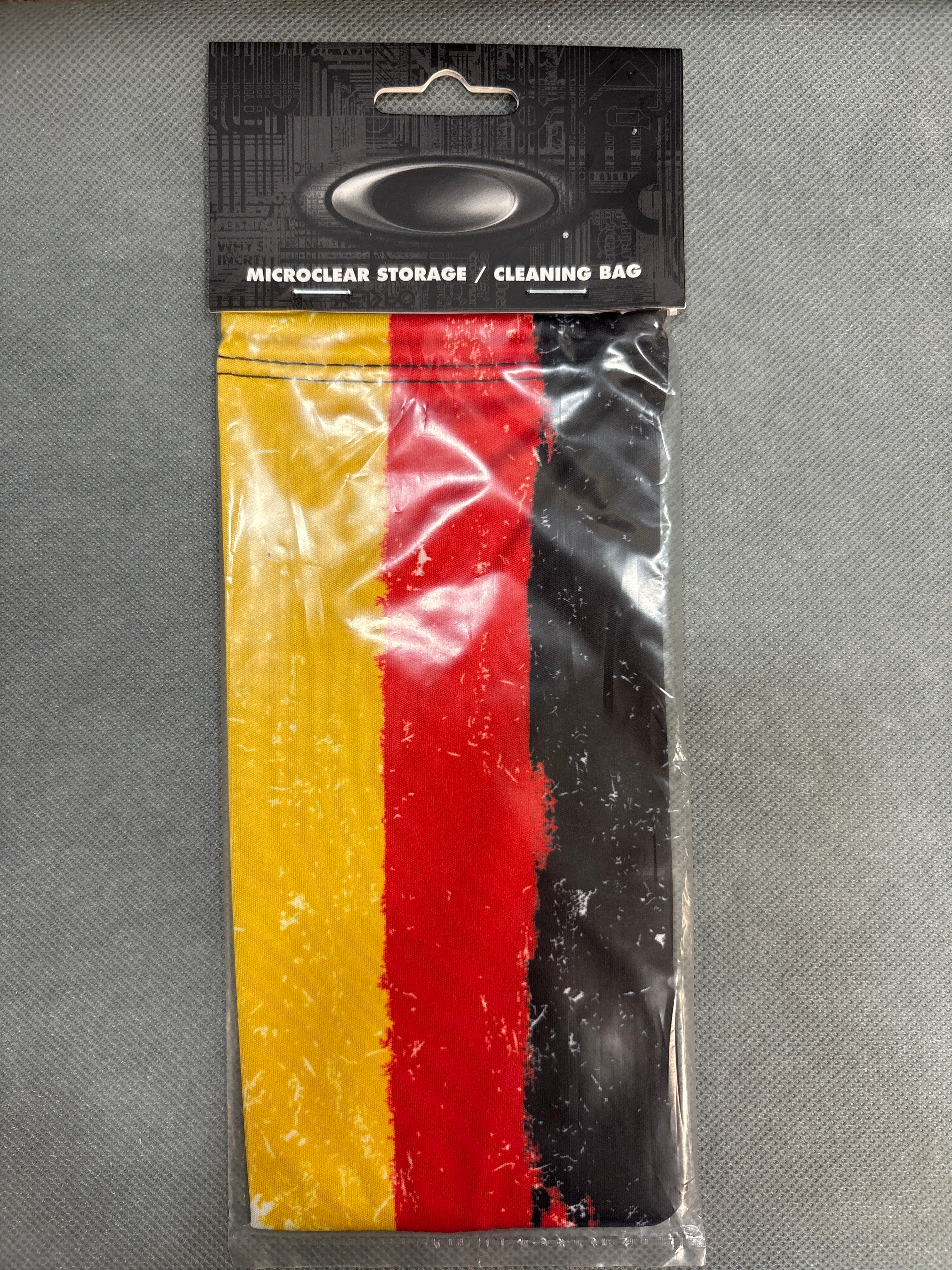 Oakley German Glasses Sleeve