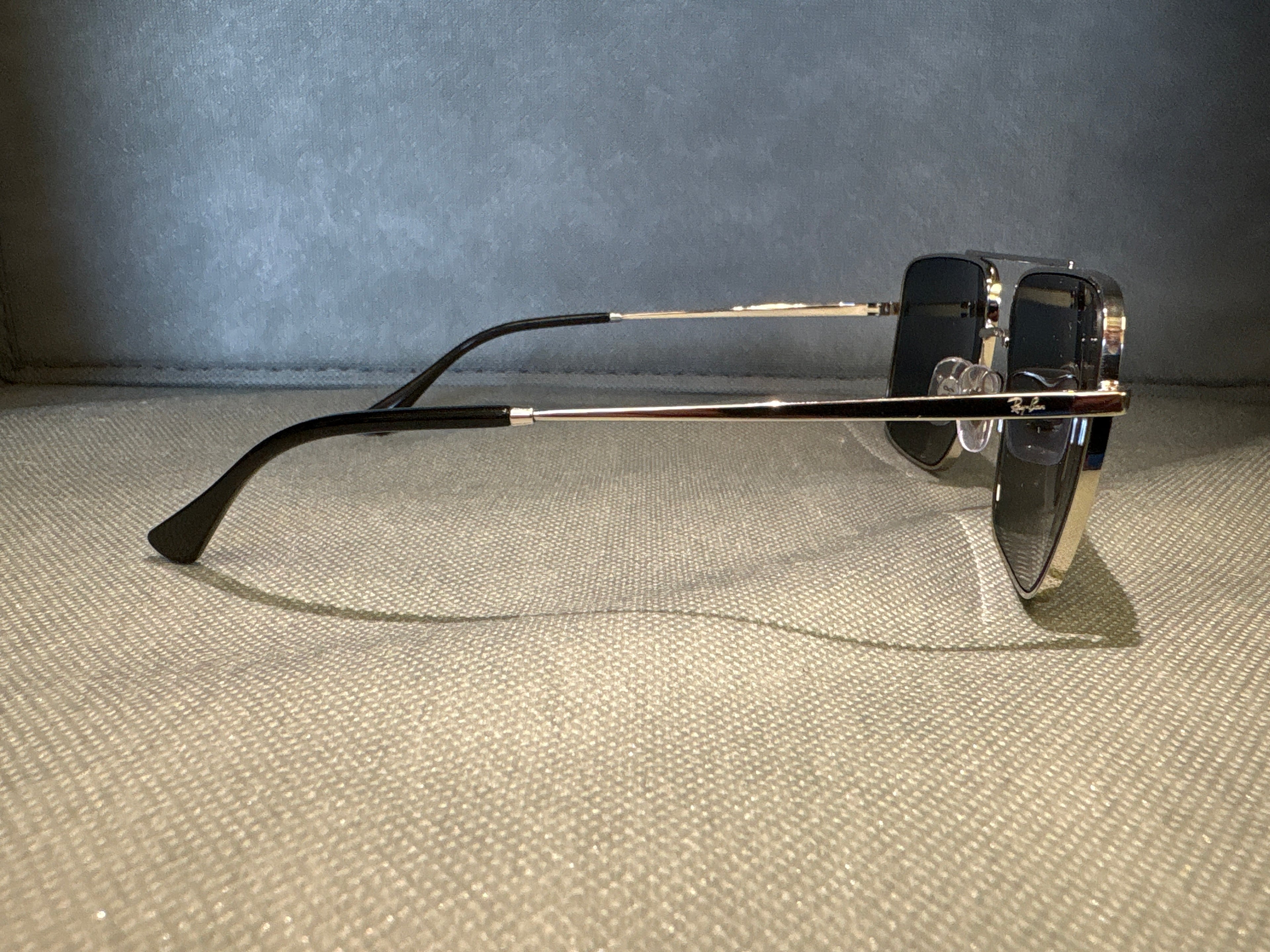 Ray-Ban RB3758